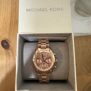 Michael kors. Rose gold women’s watch